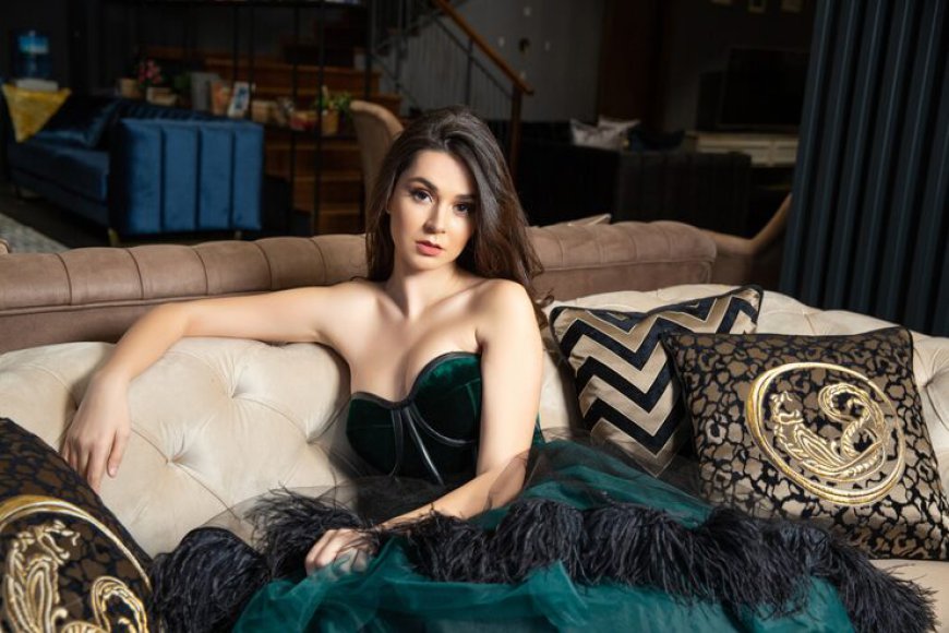 Why Choose a Escort Service in Preet Vihar?