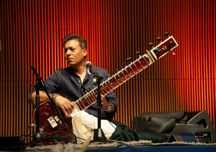 Hidayat Husain Khan – Renowned Indian Classical Musician & Sitar Maestro