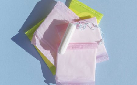 Panty Liners vs. Period Underwear: Which Offers Better Comfort and Leak Protection?