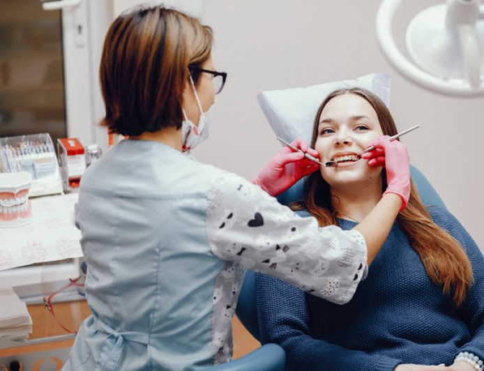 Best Dentist in Dubai for Smile Makeovers: What to Look For