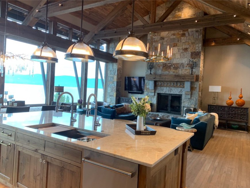 Luxury Custom Homes: Design, Planning and Building Guide