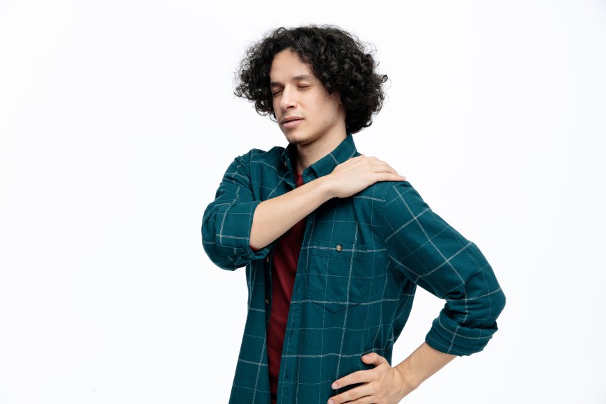 Why Does My Upper Back Hurt Between My Shoulder Blades? Find the Real Cause