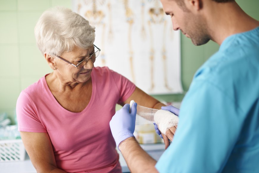 Why Won’t My Wound Heal? How a Wound Care Specialist Can Help