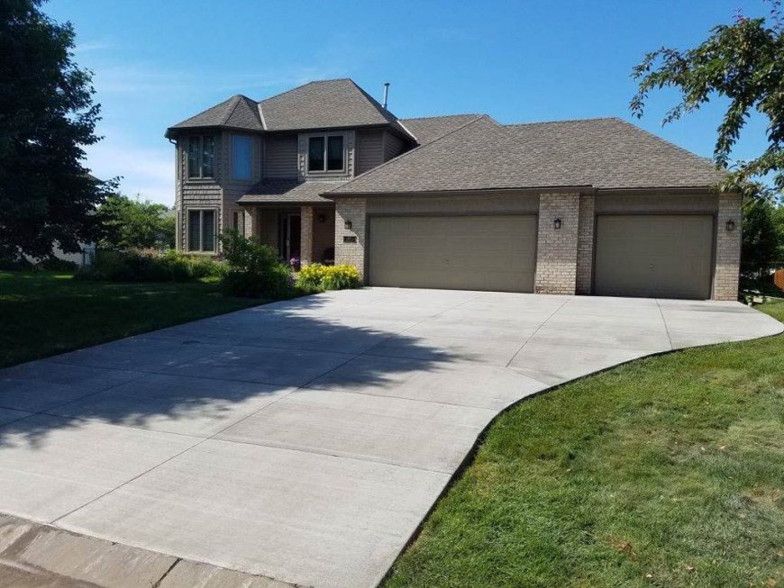 How Do Professional Contractors Prevent Driveway Cracks and Uneven Surfaces?