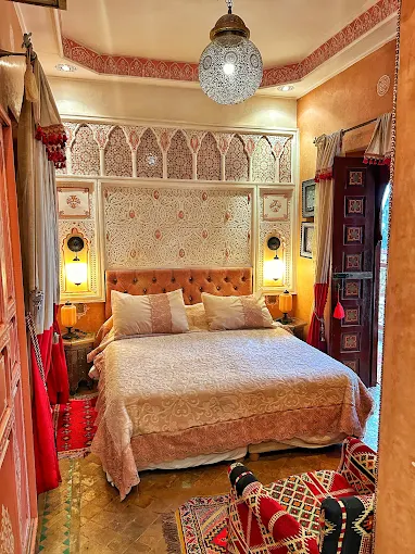 How to Choose the Best Place to Stay in Marrakech Medina for an Authentic Moroccan Experience