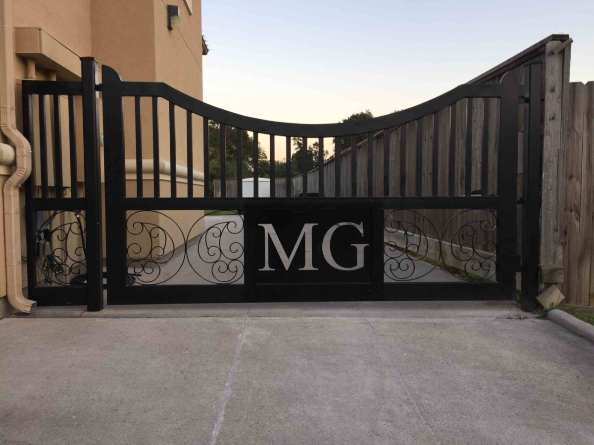 Wrought Iron Gates Installation: What Homeowners Need to Know 