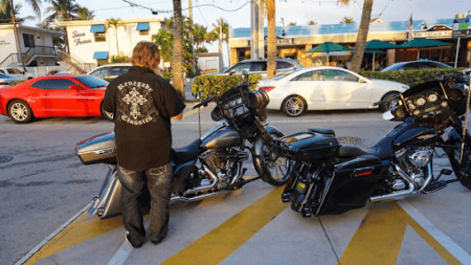 How to Pick Reliable Auto Locksmiths Near Me in Phoenix