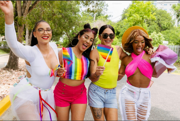 What 1,000 Pride Apparel Reviews Reveal About Comfort, Fit, and Quality Complaints 