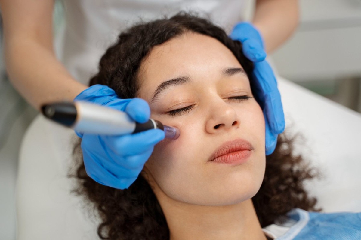 Fractional CO2 Laser Near Me vs Other Skin Resurfacing Treatments: Which Option Fits You?