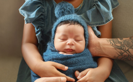Houston Newborn Photographer and Sweet Newborn Moments