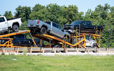 The Most Common Vehicles Moved on a Gooseneck Car Hauler 