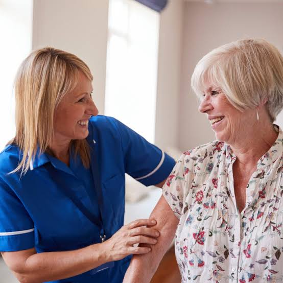 How Nursing Care at Home Supports Daily Health Routines