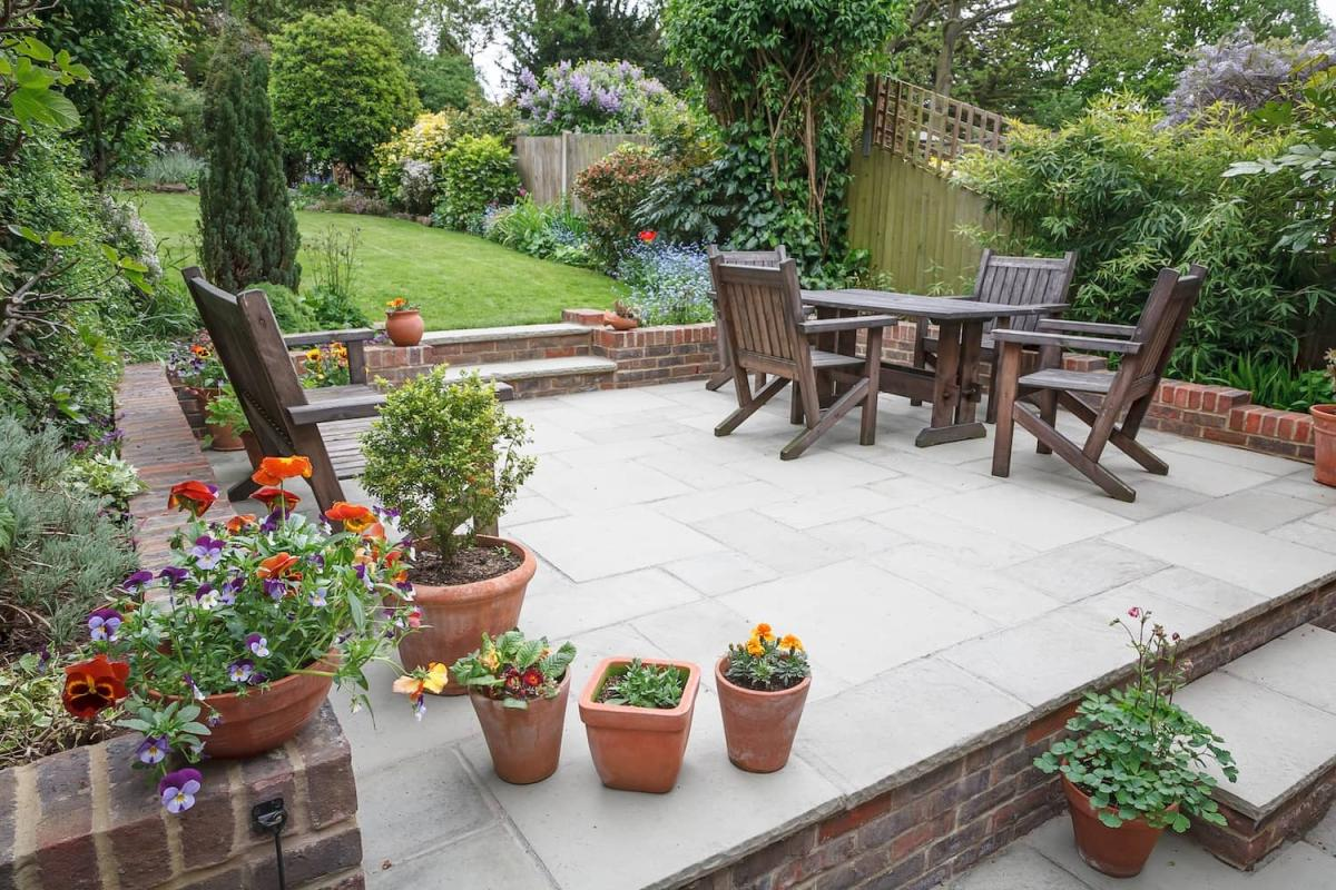 Landscaping Services in Dallas TX: A Guide to Beautiful Outdoor Spaces