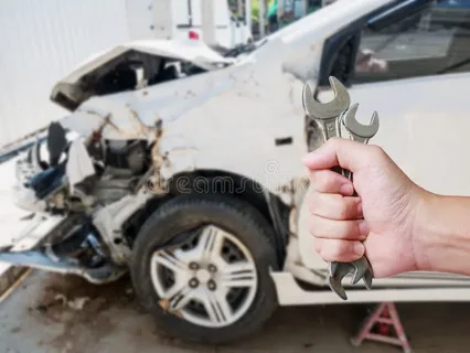 How Can an Accident Repair Centre London Restore Your Car Safely?