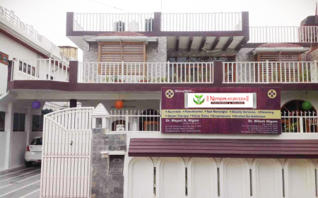 Looking for the Best Ayurvedic Doctor in Lucknow? Visit Navyam Ayurveda