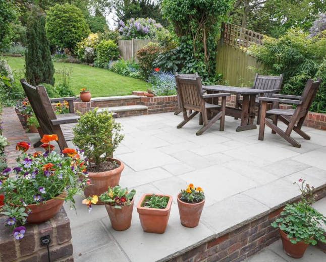Landscaping Services in Dallas TX: A Guide to Beautiful Outdoor Spaces
